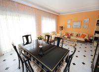 Haus mit Privatpool, Garage + Dachterrasse