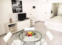 Modernes Studio in ruhiger Lage