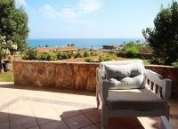 Haus mit gr. Garten, Pool und Meerblick