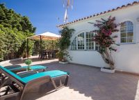 Schöner Bungalow mit großer Terrasse