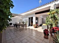 Bungalow in ruhiger Lage am Golfplatz