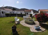 Eckbungalow am Golfplatz Tauro