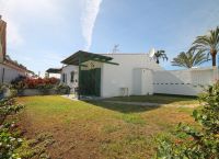 Bungalow mit großen Privatgarten